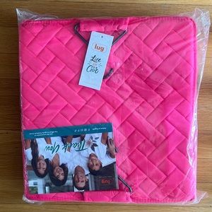 NWT Lug Hitch Convertible Hanging Organizer in Magenta